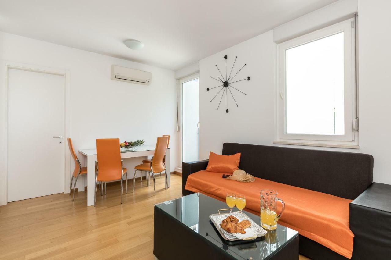 Apartment Marcela With Private Parking Split Exteriér fotografie